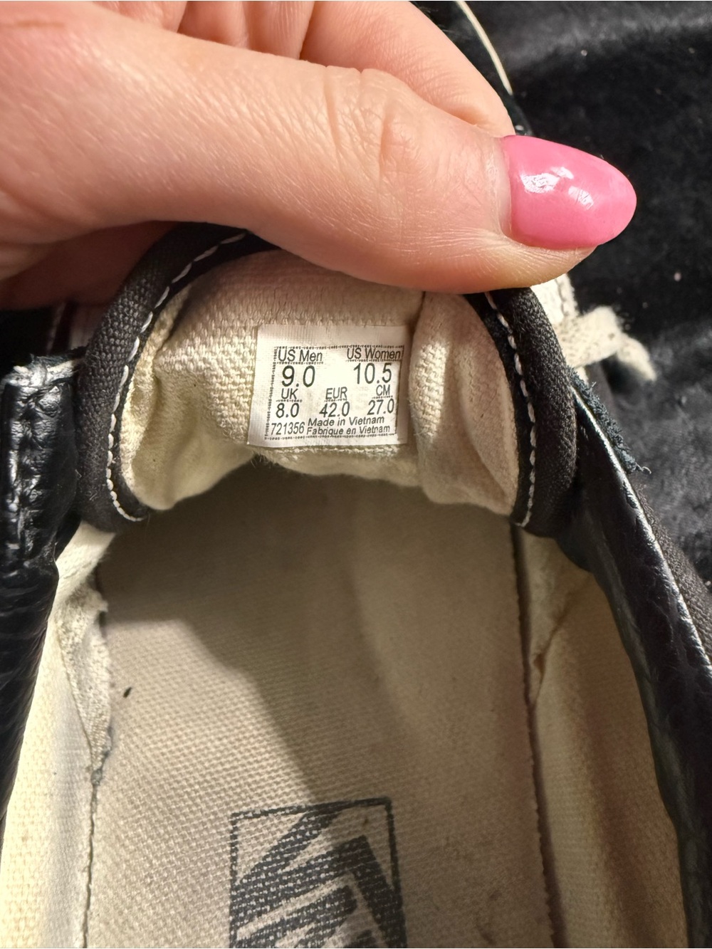 Vans Black and White Low-Top Skate Sneakers-womens 10.5 - Picture 6 of 6